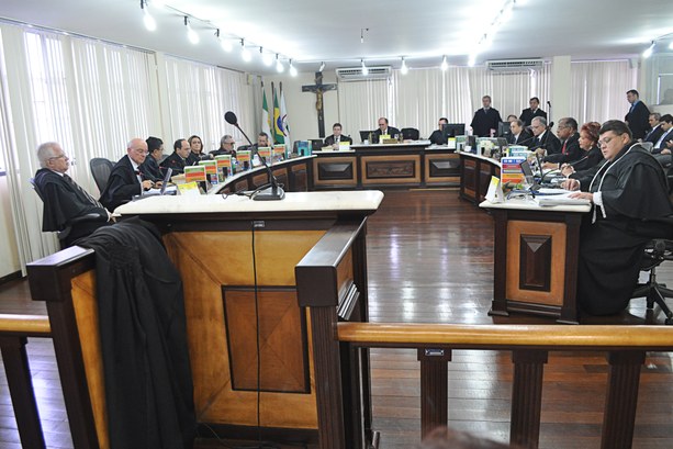 Berenice Capuxu é eleita para o TER-RN e lista tríplice é definida pelo TJRN
Berenice Capuxu é eleita para o TER-RN e lista tríplice é definida pelo TJRN