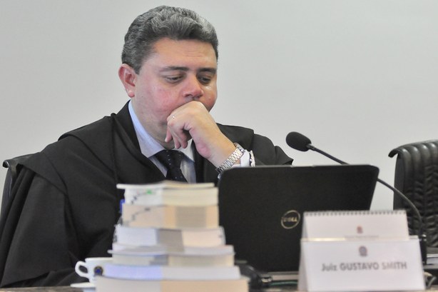 Gustavo Smith toma posse na Corte Eleitoral Gustavo Smith toma posse na Corte Eleitoral