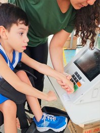 23 urnas eletrônicas foram fornecidas pela EJE para a realização das eleições dos alunos do ensi...