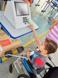 23 urnas eletrônicas foram fornecidas pela EJE para a realização das eleições dos alunos do ensi...