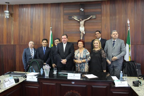 “Saio da bancada para voltar à tribuna”, discursou Verlano Medeiros em sua despedida do TRE-RN “Saio da bancada para voltar à tribuna”, discursou Verlano Medeiros em sua despedida do TRE-RN