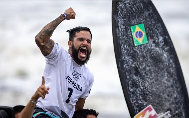 
O potiguar ganhou a primeira medalha de ouro para o Brasil nos Jogos Olímpicos de Tóquio