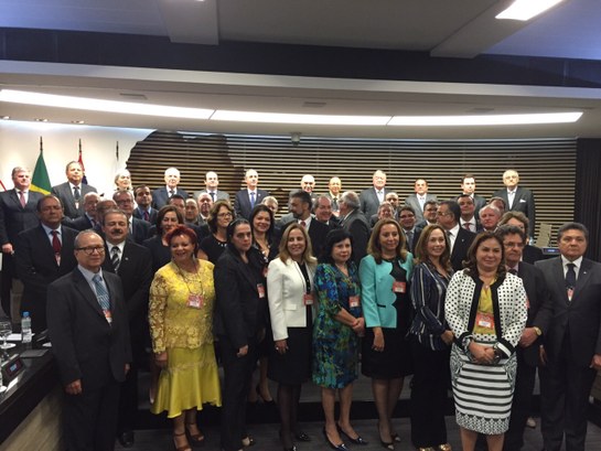 Desª Maria Zeneide é eleita presidente do colégio de presidentes dos TREs Desª Maria Zeneide é eleita presidente do colégio de presidentes dos TREs