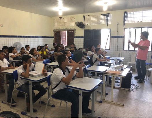 EJE-RN promove ações sobre participação política em escola da zona Norte de Natal