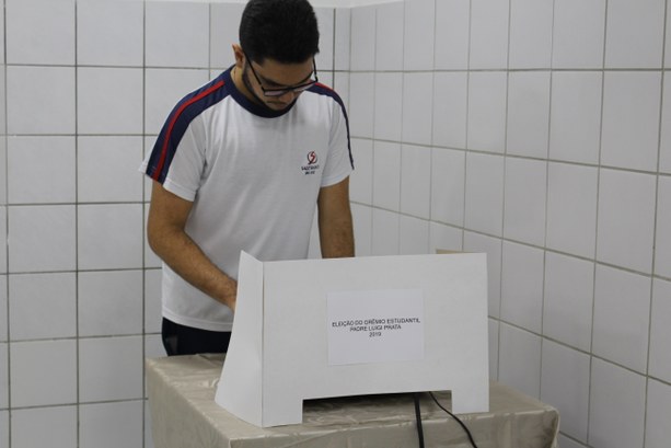 Escola Judiciária do TRE-RN promove ação de cidadania durante eleição de grêmio em colégio de Natal Escola Judiciária do TRE-RN promove ação de cidadania durante eleição de grêmio em colégio de Natal