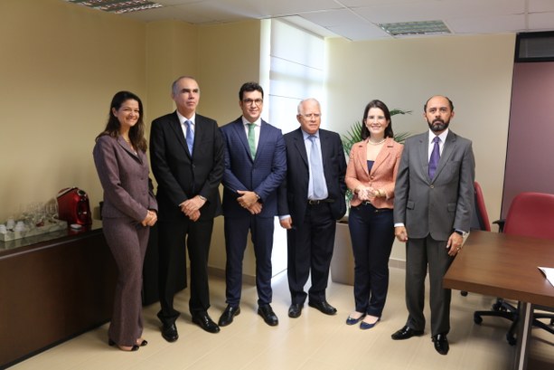 Fernando Jales é empossado juiz substituto da Corte do TRE-RN Fernando Jales é empossado juiz substituto da Corte do TRE-RN