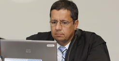 Imagem do juiz da Corte Ricardo Moura
