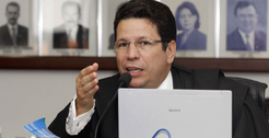 Imagem do juiz da Corte Ricardo Procópio.